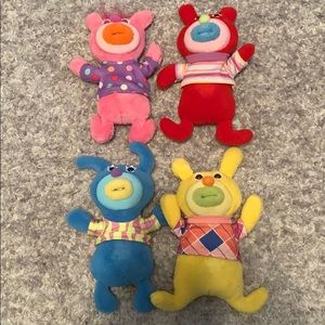 Singamajigs! Popular Singing plush toys!